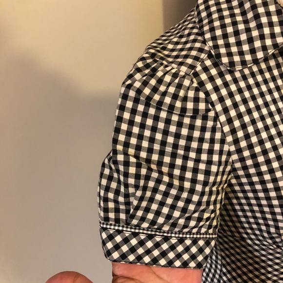 Guess super cute gingham button down bubble sleeve - Picture 8 of 11